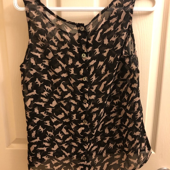 Light and flowy cat top - Picture 2 of 2